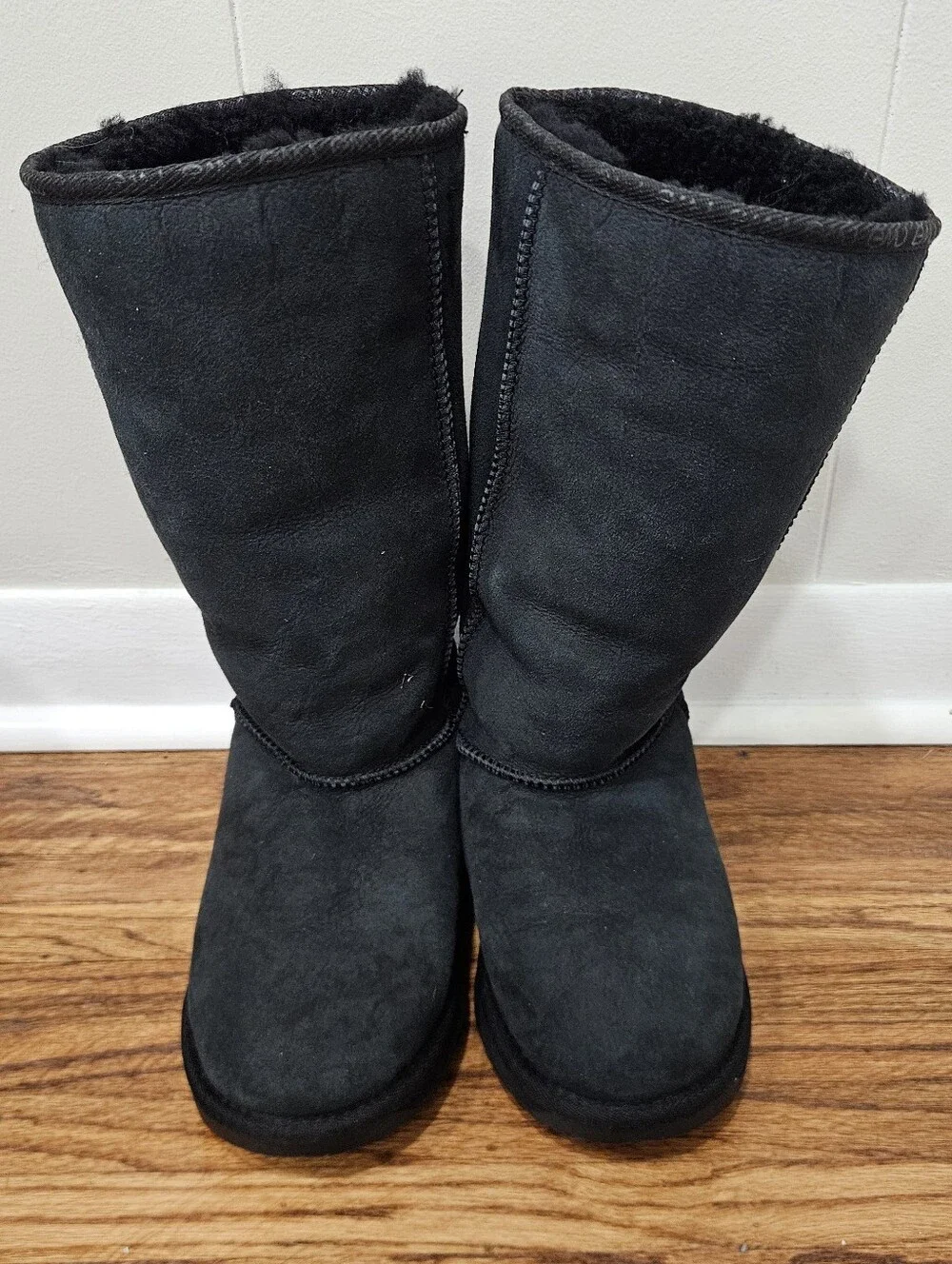 Emu Australia Womens Boots 8 Sheepskin Suede Shearling Lined Tall Mid Calf Black